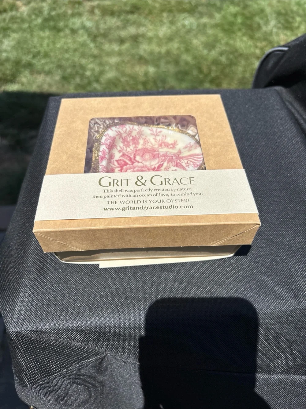 Pink Floral Oyster Jewelry Tray